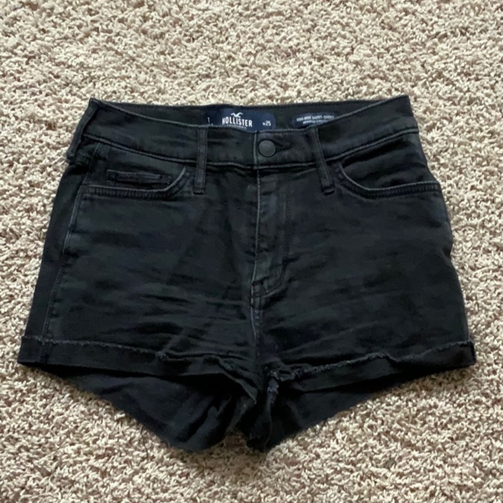 Hollister Women's Black Denim High Rise Shorts, Women’s size 25 (1)